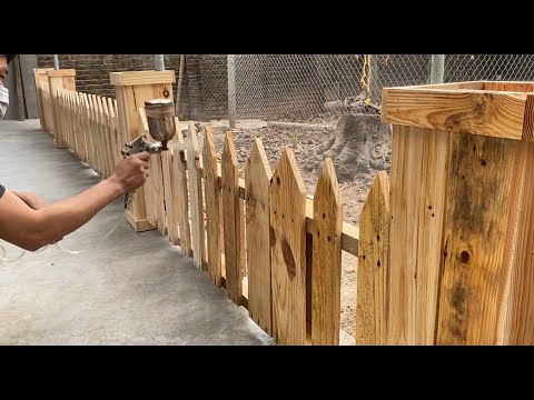 Creative Ideas And Ways To Recycle And Reuse A Wooden Pallet //  Garden Fence Ideas And Design