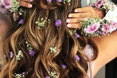 fryzury ślubne-kwiaty00026