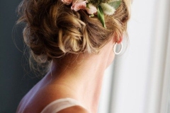 bridal-hairstyles-flowers00403