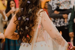 bridal-hairstyles-flowers00418