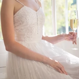 wo man billige Brautkleider kaufen kann