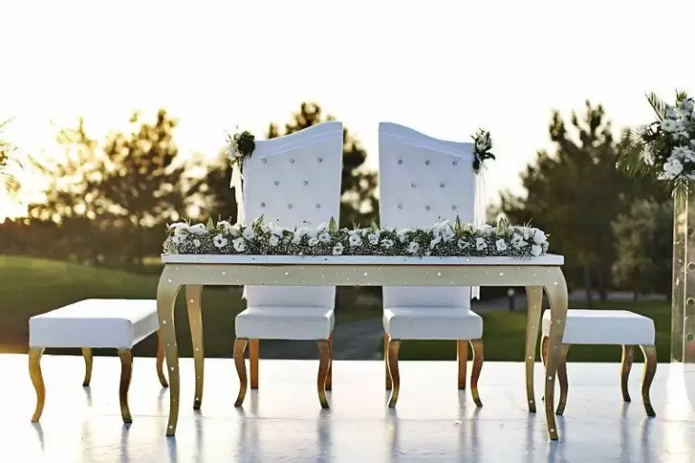 Что следует учитывать при украшении свадебного стола