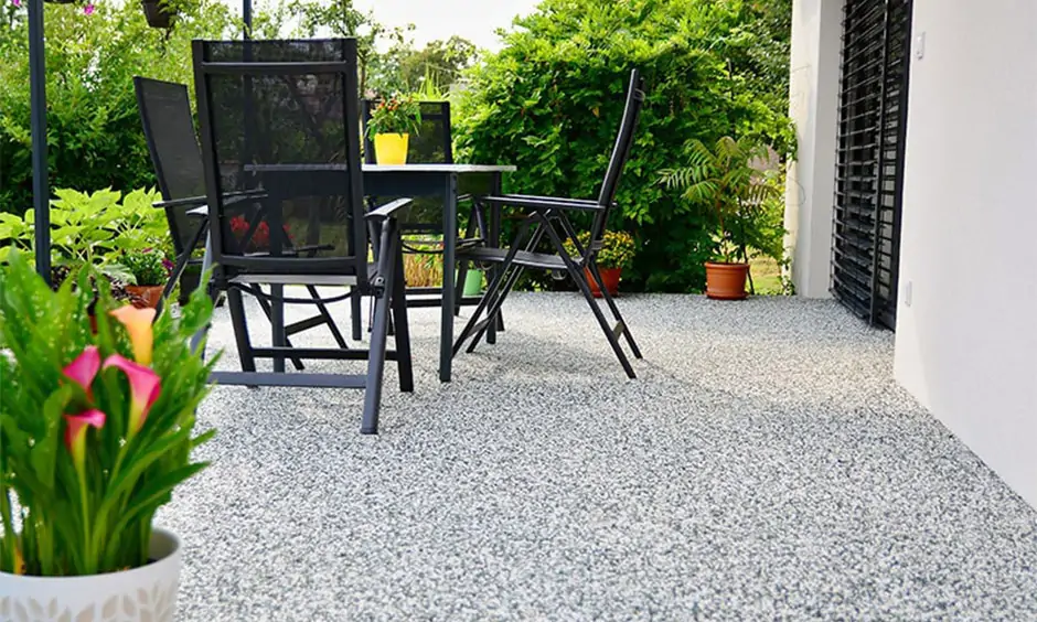 Large light grey terrazzo tiles make the porch look bigger and brighter