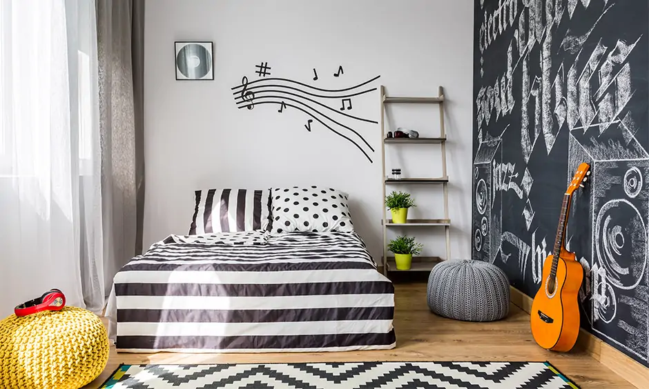 Wall decals or wall painting for music room decor