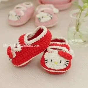 Hello Kitty Bebek Patik Yapılışı 13