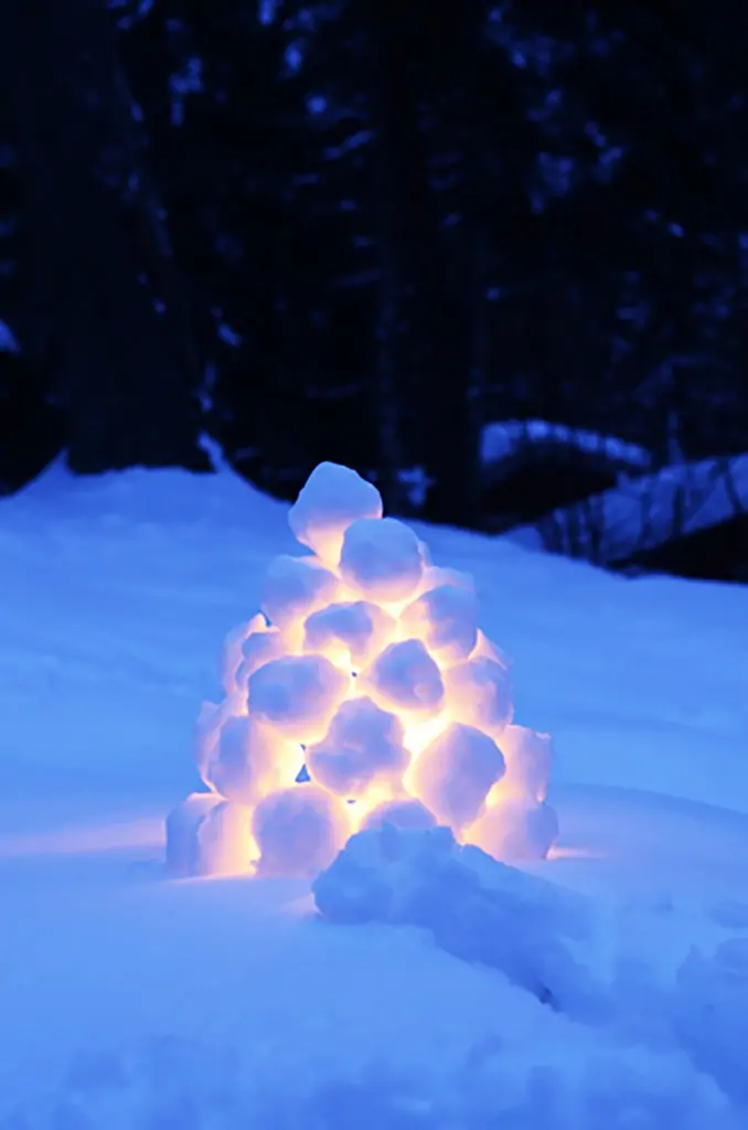 Swedish snowball lanterns