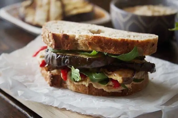 Aynı tosttan sıkılanların mutlaka denemesi gereken tost tarifleri