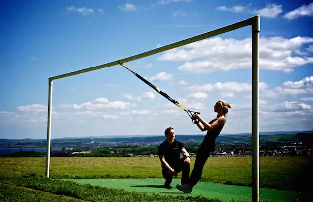 Tim jordan personal trainer edinburgh outdoor training trx low row