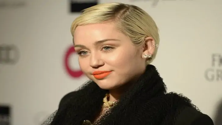 vegan ve vejetaryen unluler miley cyrus